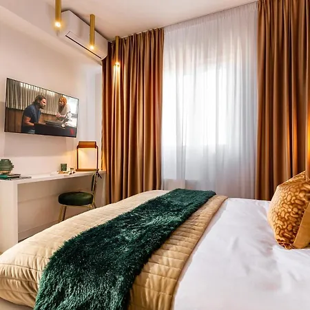 Qult - Paradiso Perduto Bukarest